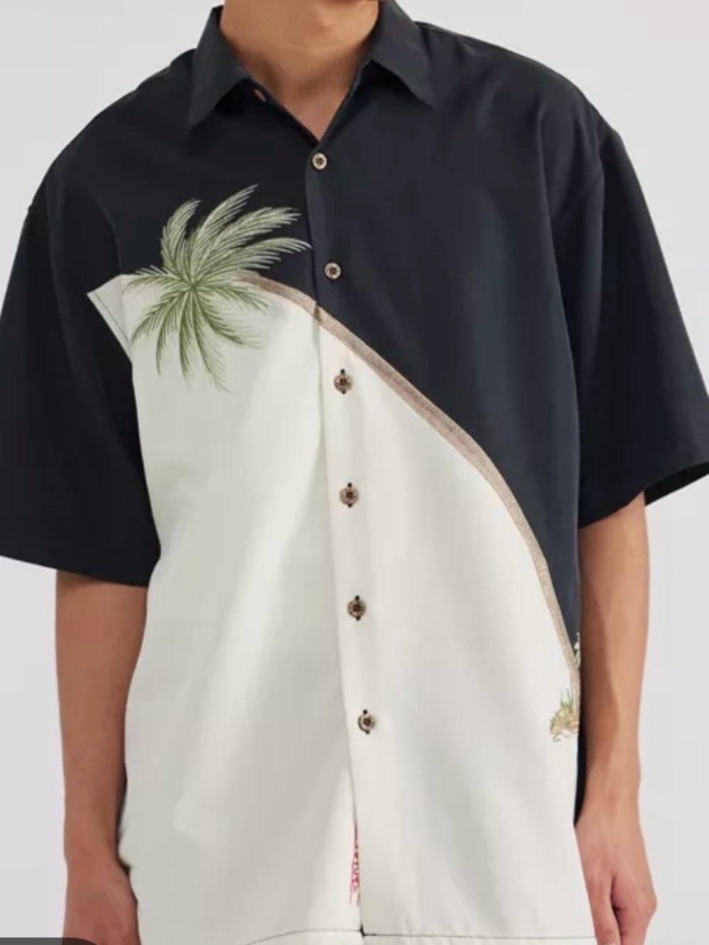 NWT Bamboo Cay Hurricane Palm shirt Palm tree embroidery & side vents sz large